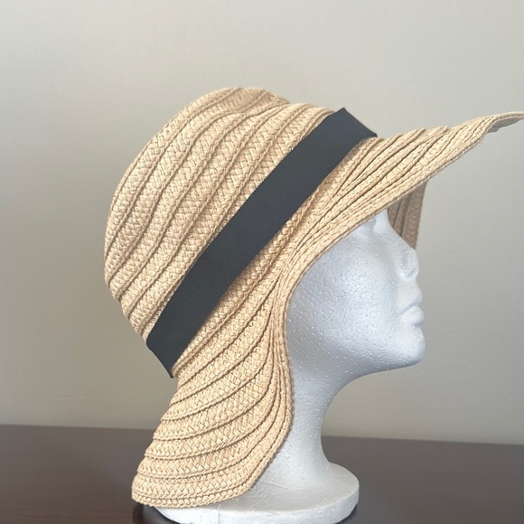 Madewell Women’s Tan Floppy Sun Hat Black Ribbon Band Sz S/M Resortwear Beach - Picture 3 of 6